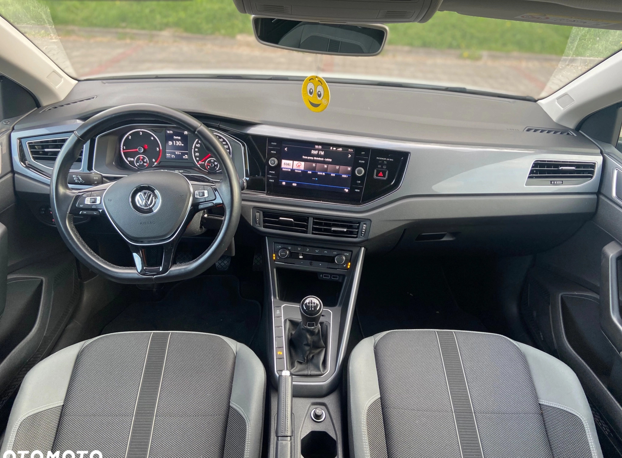 Volkswagen Polo cena 46900 przebieg: 190000, rok produkcji 2018 z Puławy małe 301
